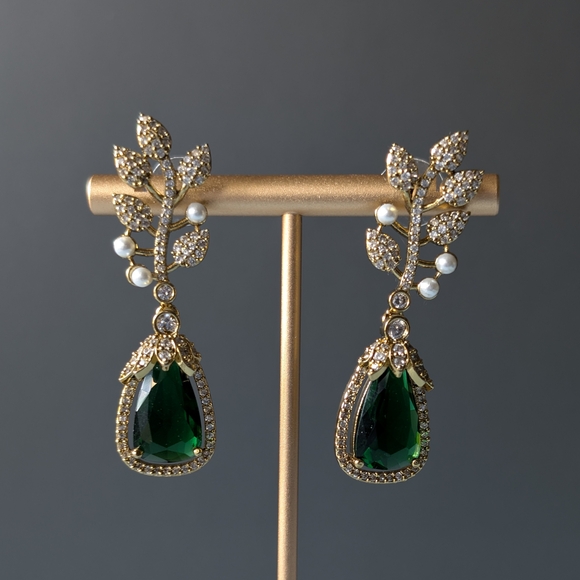 Jewelry - Gold-Tone Green Teardrop Leaf Drop Earrings